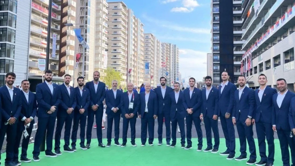 کت و شلوار زاگرس پوش بر قامت پرچمدار ایران در المپیک